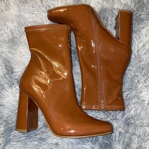 Steve Madden Glossy Tan Heeled Boots